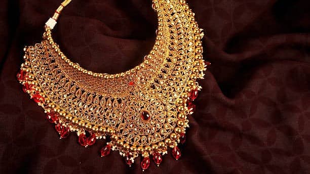 Gold and Silver Prices Fall, Presenting Opportunities