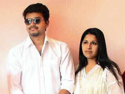 Sangeetha Withdraws Divorce Petition Against Vijay