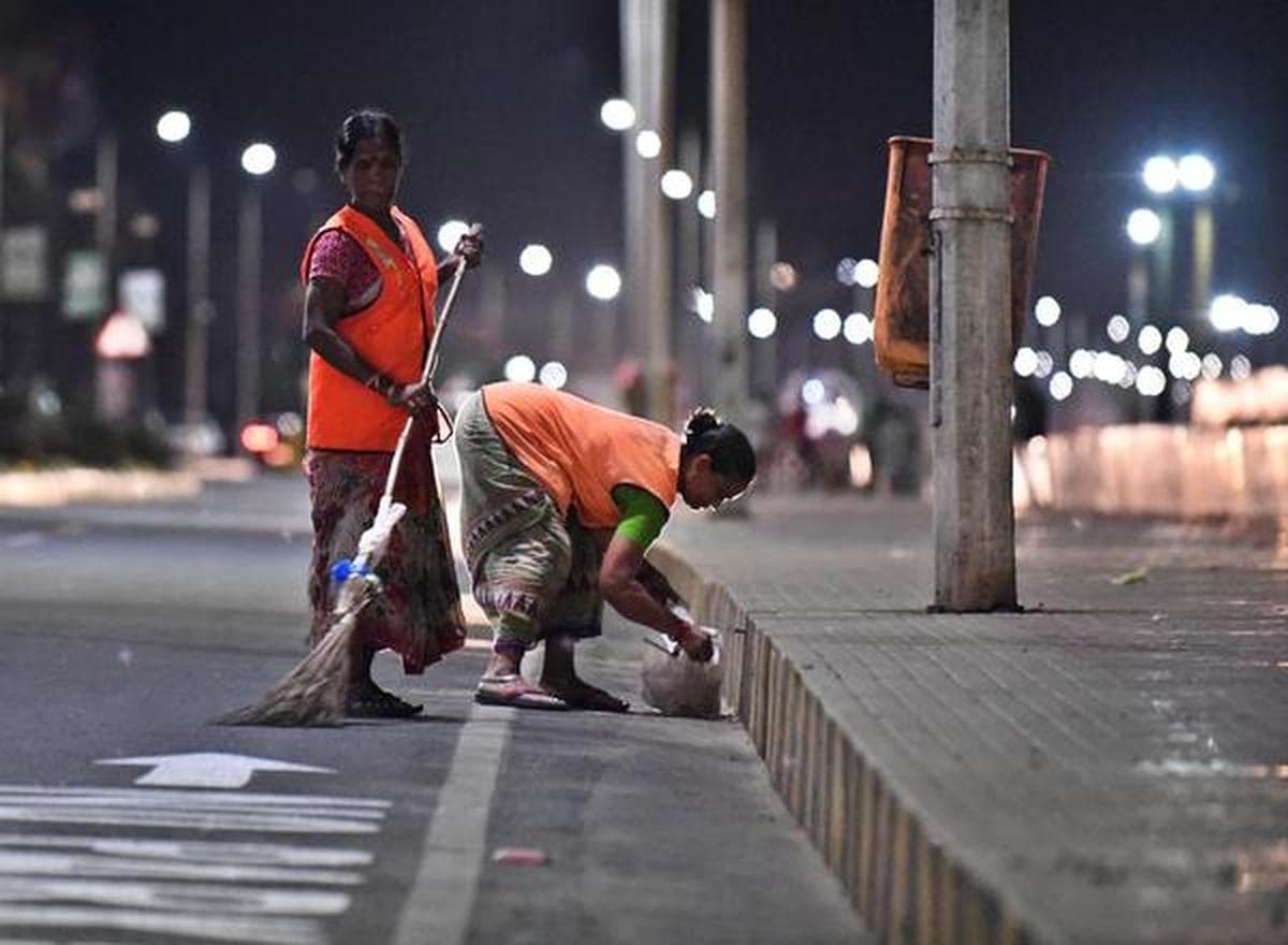 சென்னை மாநகராட்சி தூய்மைப் பணியாளர்களுடன் அமைச்சர்கள் இன்று பேச்சுவார்த்தை