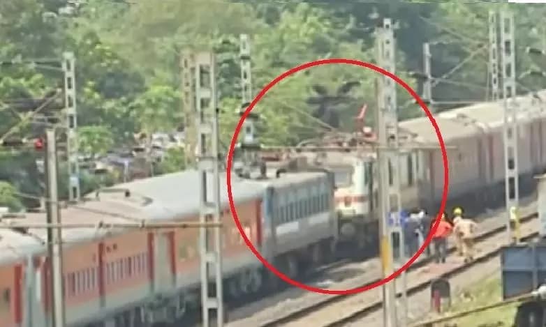 Two Suburban Trains Converge on Same Track in Chennai