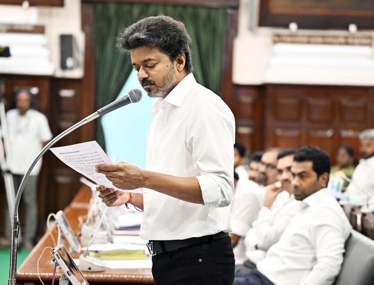 मद्रास उच्च न्यायालय में तमिल को आधिकारिक भाषा बनाने के प्रस्ताव का DMK ने किया समर्थन