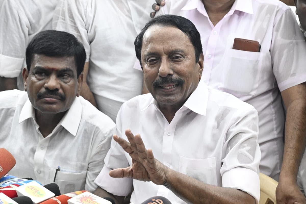 யார் அப்பா வீட்டு காசு?