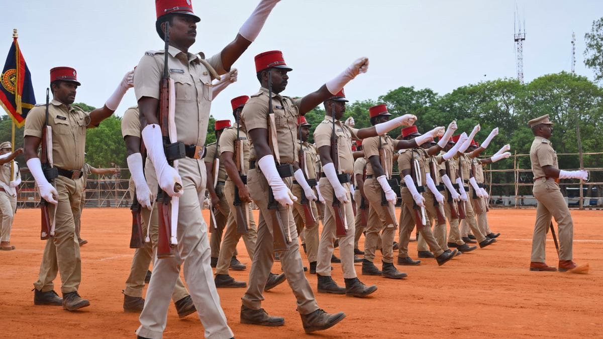 पुडुचेरी: राष्ट्रपति के कार्यक्रम के दौरान 10 पुलिसकर्मी बेहोश